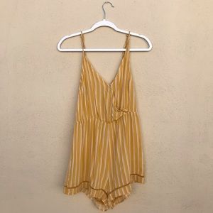 Pacsun Yellow Jumper